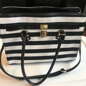 Black & white striped purse